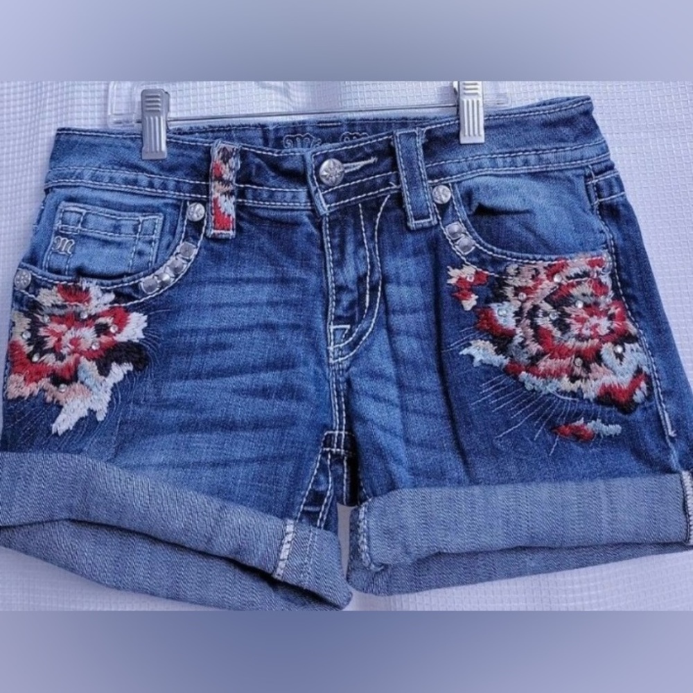 Miss Me embroidered shorts.